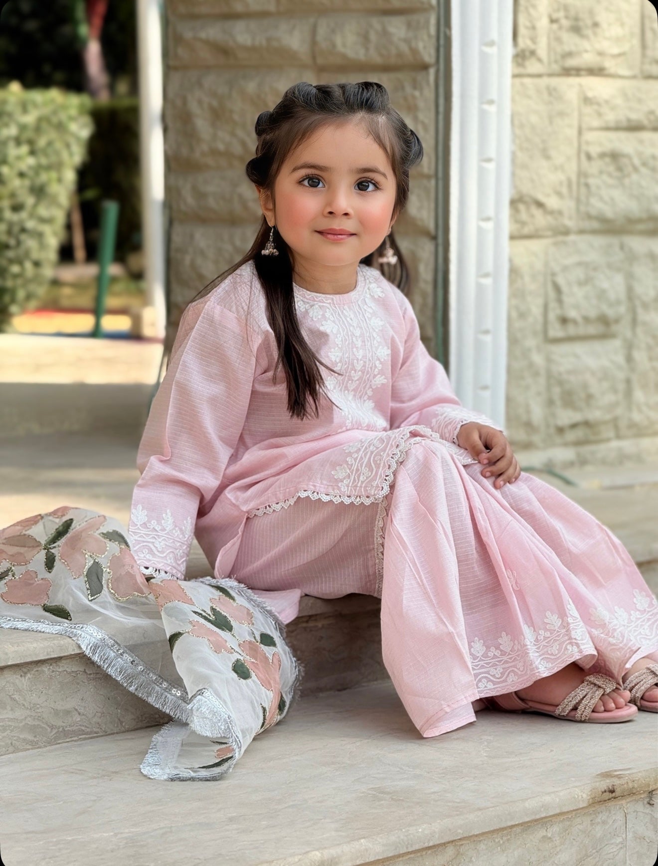 Girls Designer Doriya Cotton Gharara Set With Kiran Border Hand-Paint Duppata