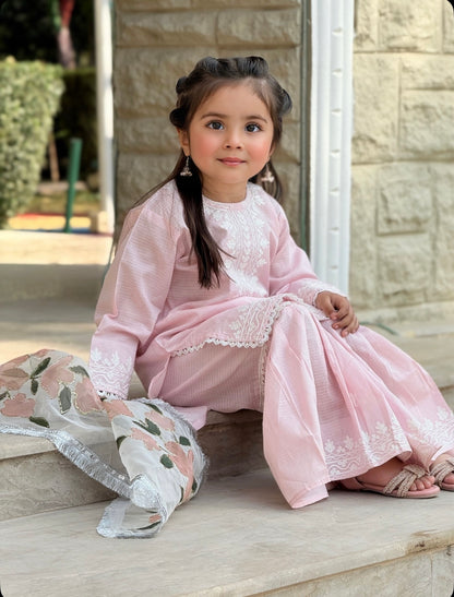 Girls Designer Doriya Cotton Gharara Set With Kiran Border Hand-Paint Duppata